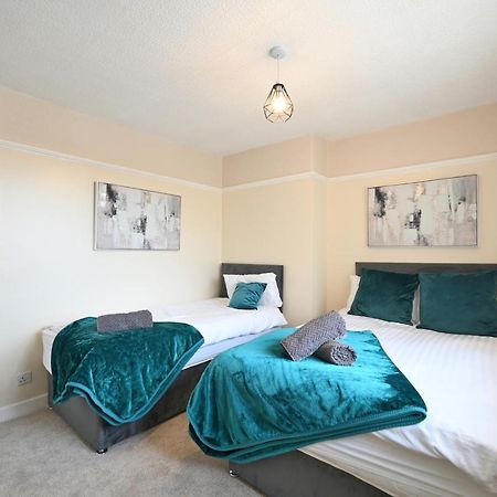 Sleek And Stylish 3 Bed In Bolton - Garden - Parking别墅 外观 照片
