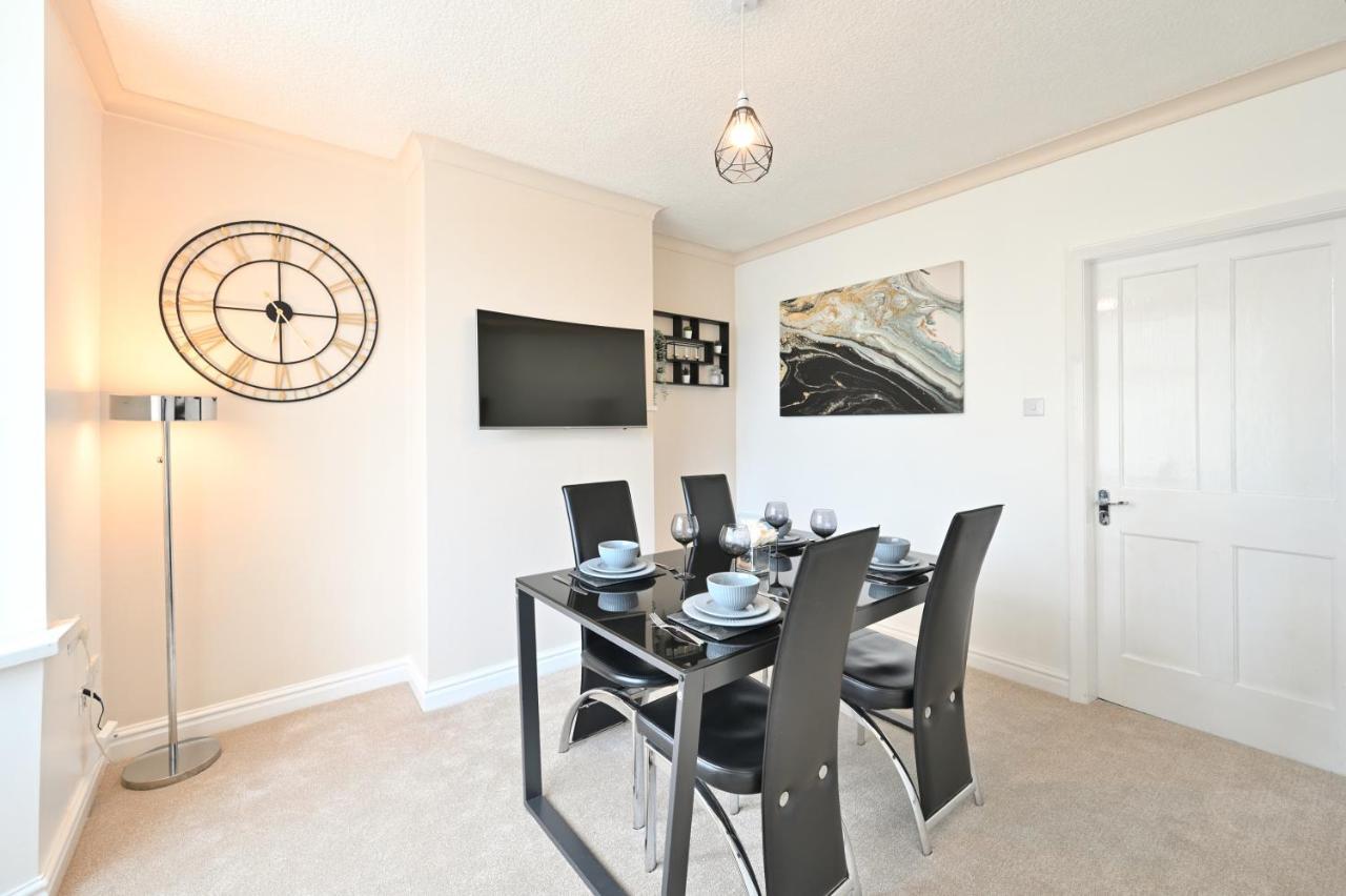 Sleek And Stylish 3 Bed In Bolton - Garden - Parking别墅 外观 照片