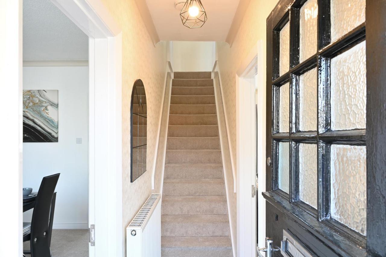 Sleek And Stylish 3 Bed In Bolton - Garden - Parking别墅 外观 照片