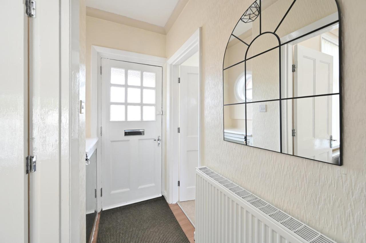 Sleek And Stylish 3 Bed In Bolton - Garden - Parking别墅 外观 照片